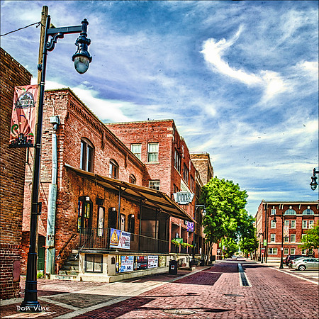 North Rock Island Street_120428_213__2-HXSYQ