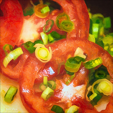 Sliced Green Onion and Tomato_140115_16_002-HXSYQ