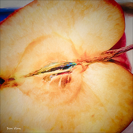 Half an Apple_150804_130455_01-HXSYQ
