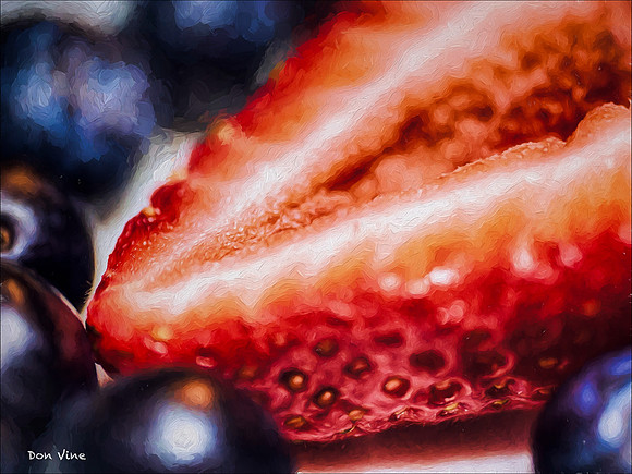 Strawberry and Blueberries_150528_162857_39-HXSYA
