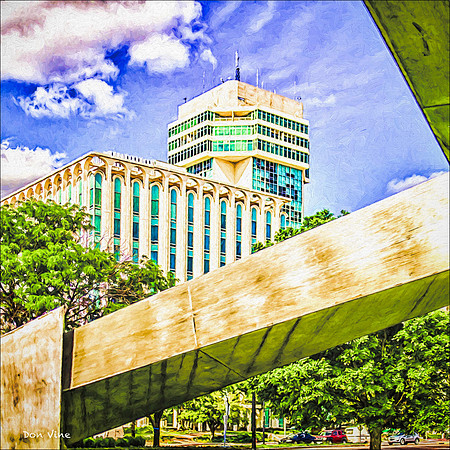 Beneath the Tripodal_120513_541__2-HXSYQ