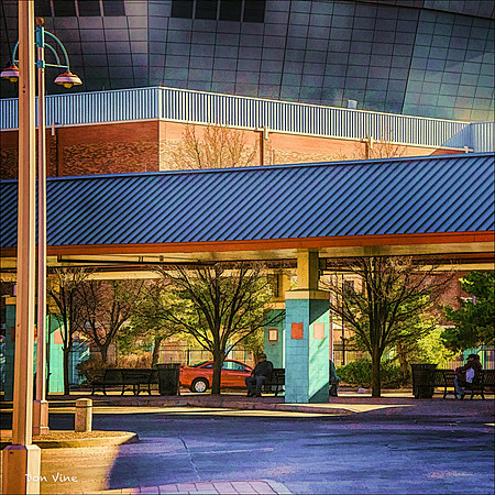 Waiting for the Greyhound_130107_15019-HXSYQ
