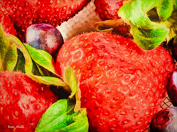 Strawberries and Blueberries_150626_125225_08__05-HXSYA